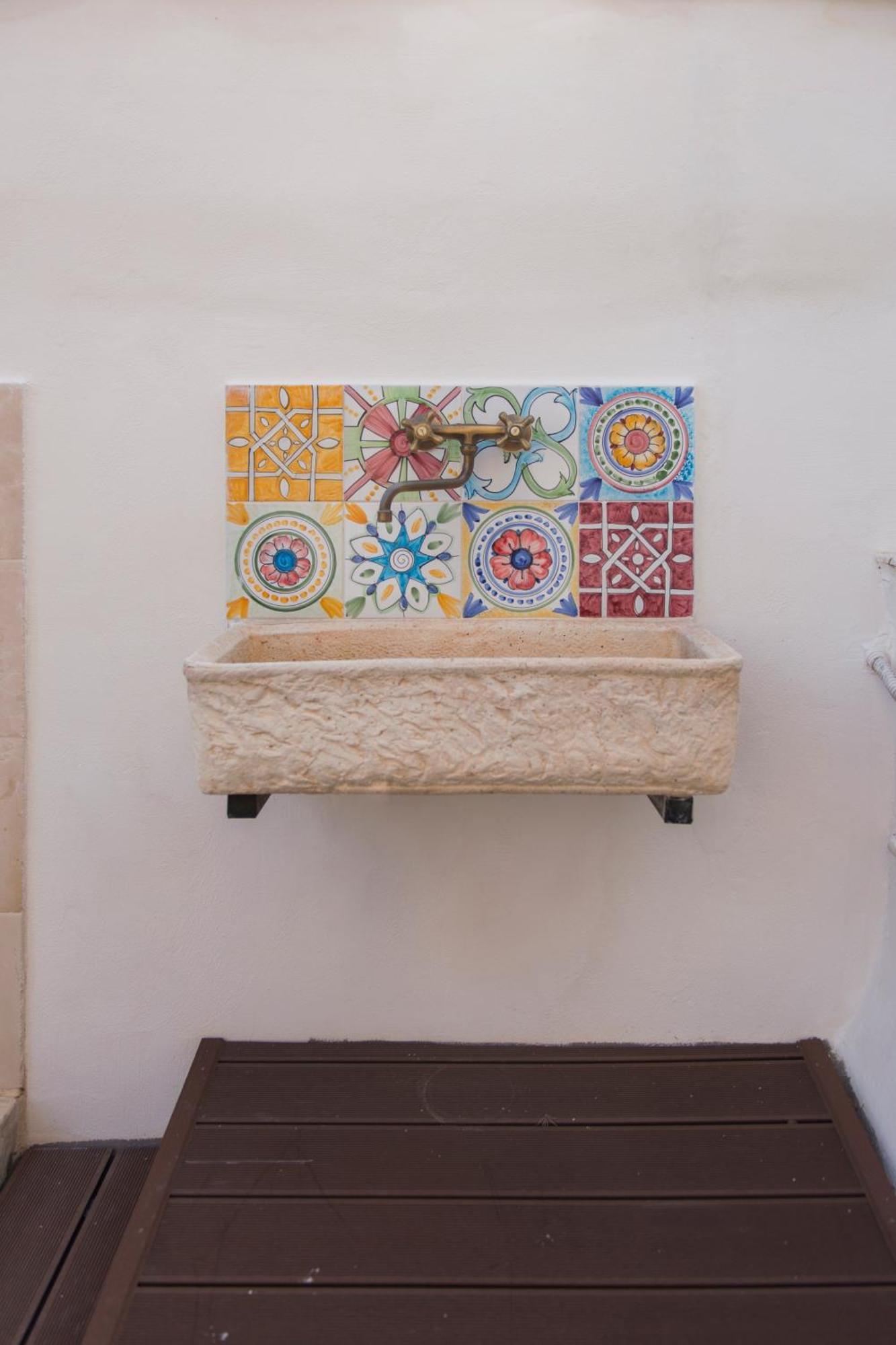 A Casa Di Lavinia Apartment Monopoli Luaran gambar
