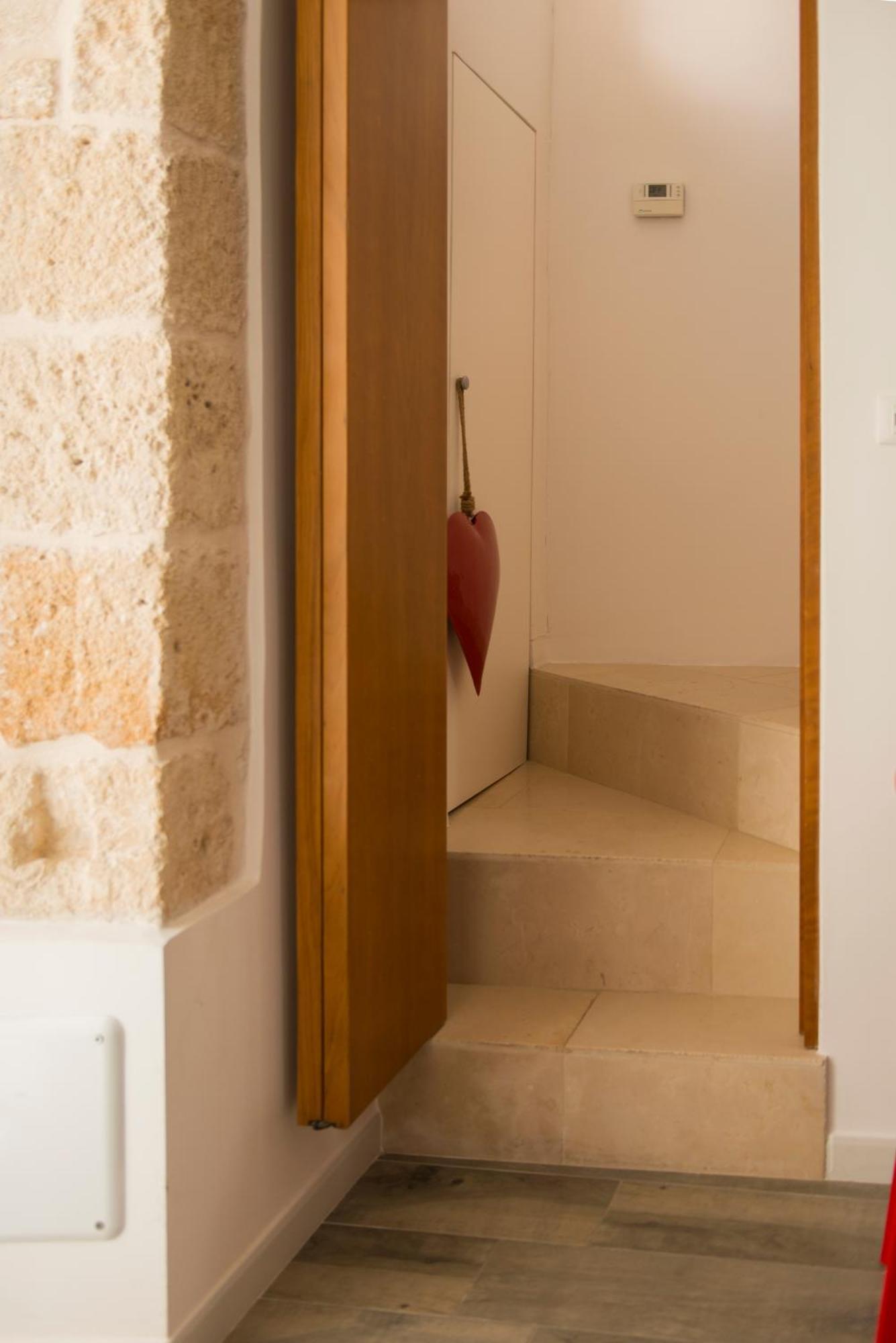 A Casa Di Lavinia Apartment Monopoli Luaran gambar
