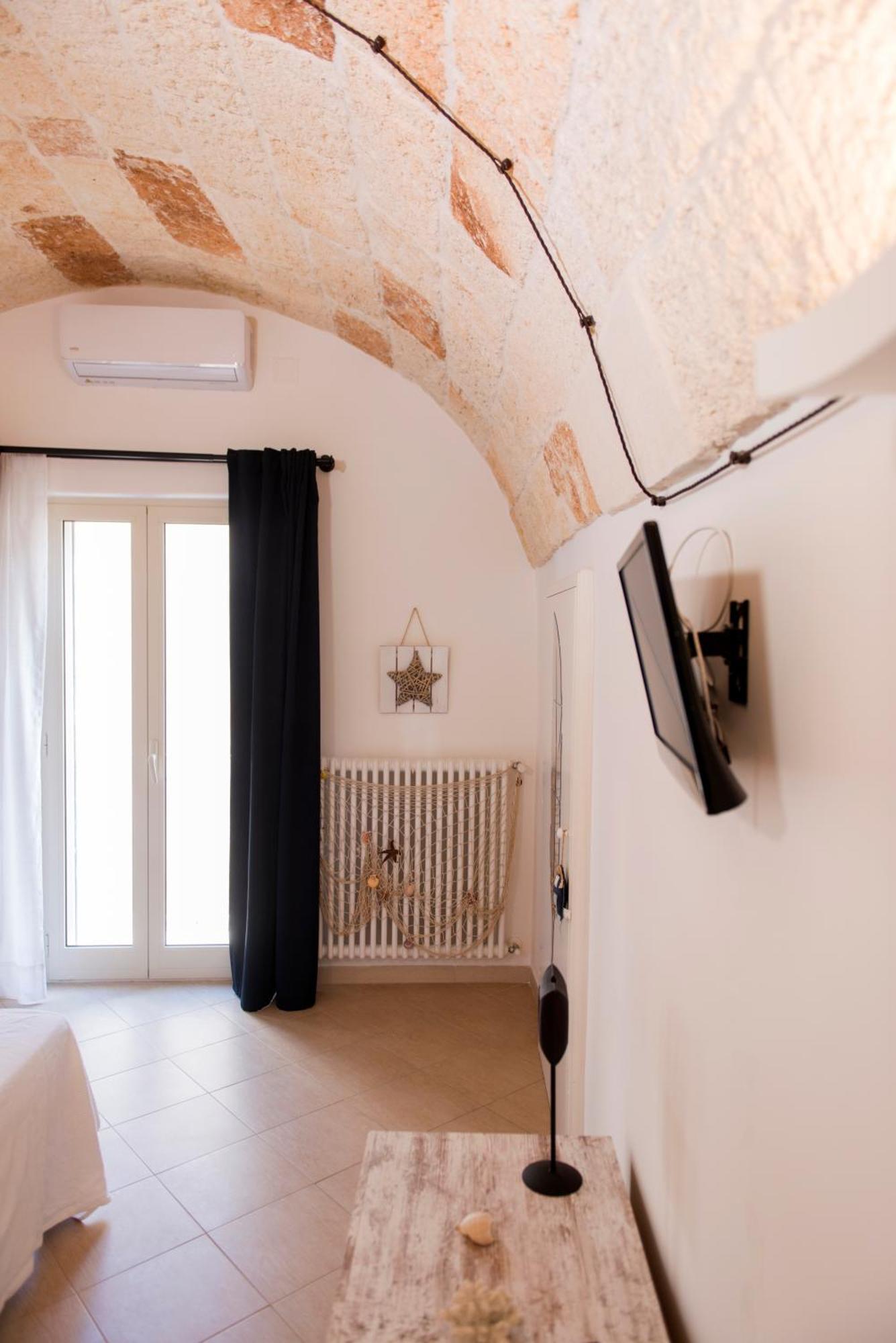 A Casa Di Lavinia Apartment Monopoli Luaran gambar
